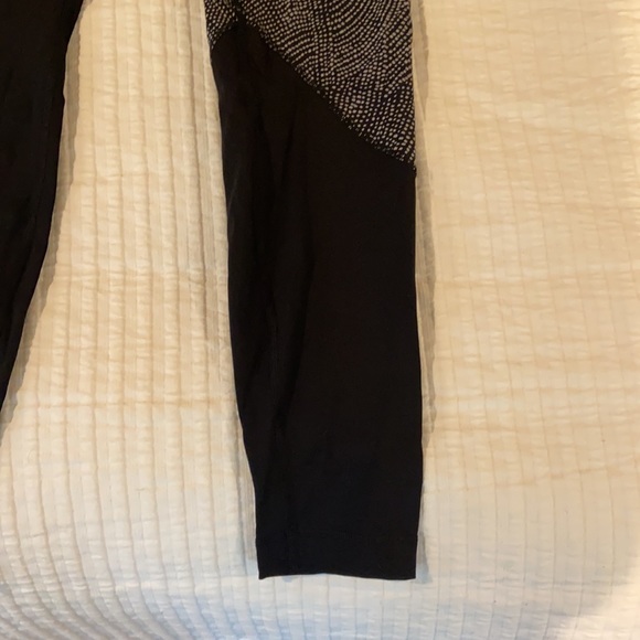 Lululemon size 8 Align legging, like new - Picture 2 of 8